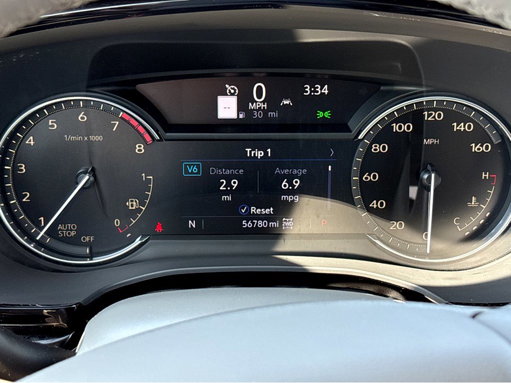 Used 2022 Cadillac XT6 Premium Luxury AWD/4WD image 4