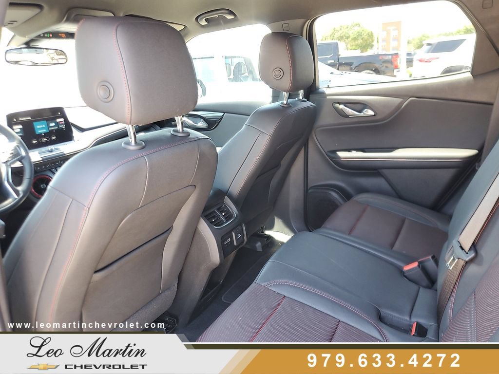 Used 2025 Chevrolet Blazer RS AWD/4WD image 11
