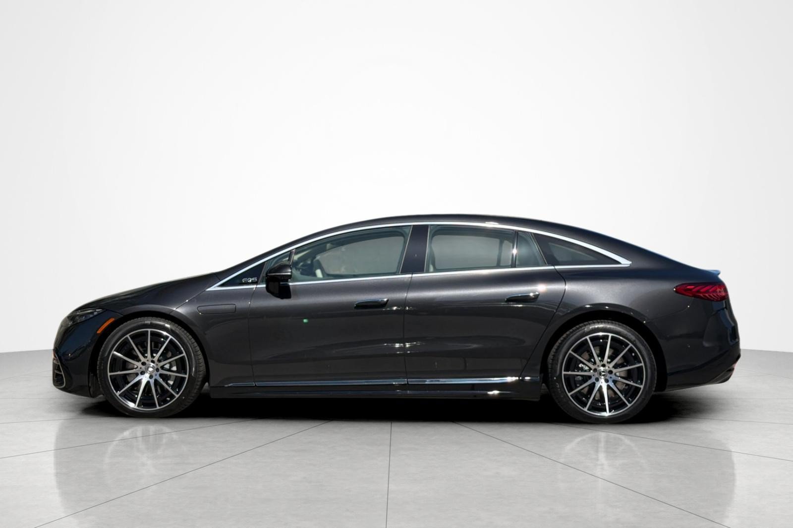 New 2026 Mercedes-Benz EQS 450+ 4MATIC Sedan image 2