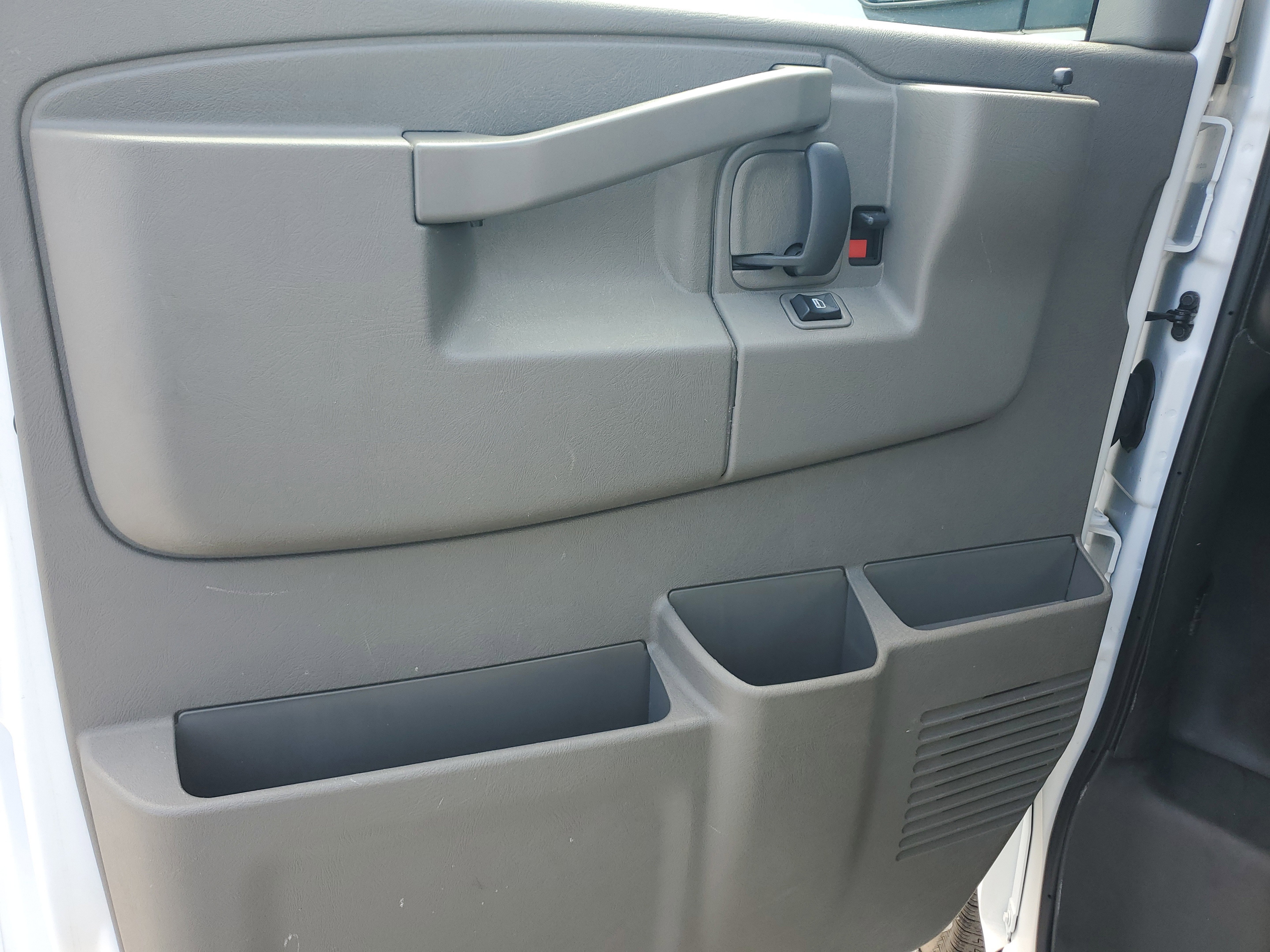 Used 2023 GMC Savana 2500 w/ Driver Convenience Package image 22