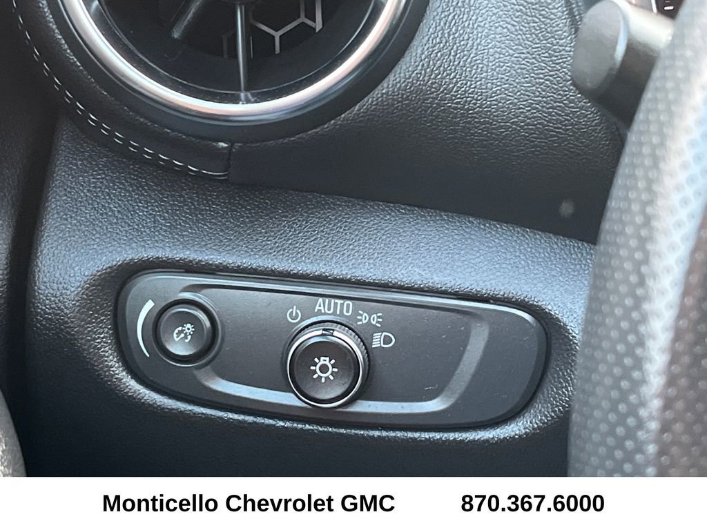 Used 2024 Chevrolet Blazer LT w/ Convenience Package FWD image 16