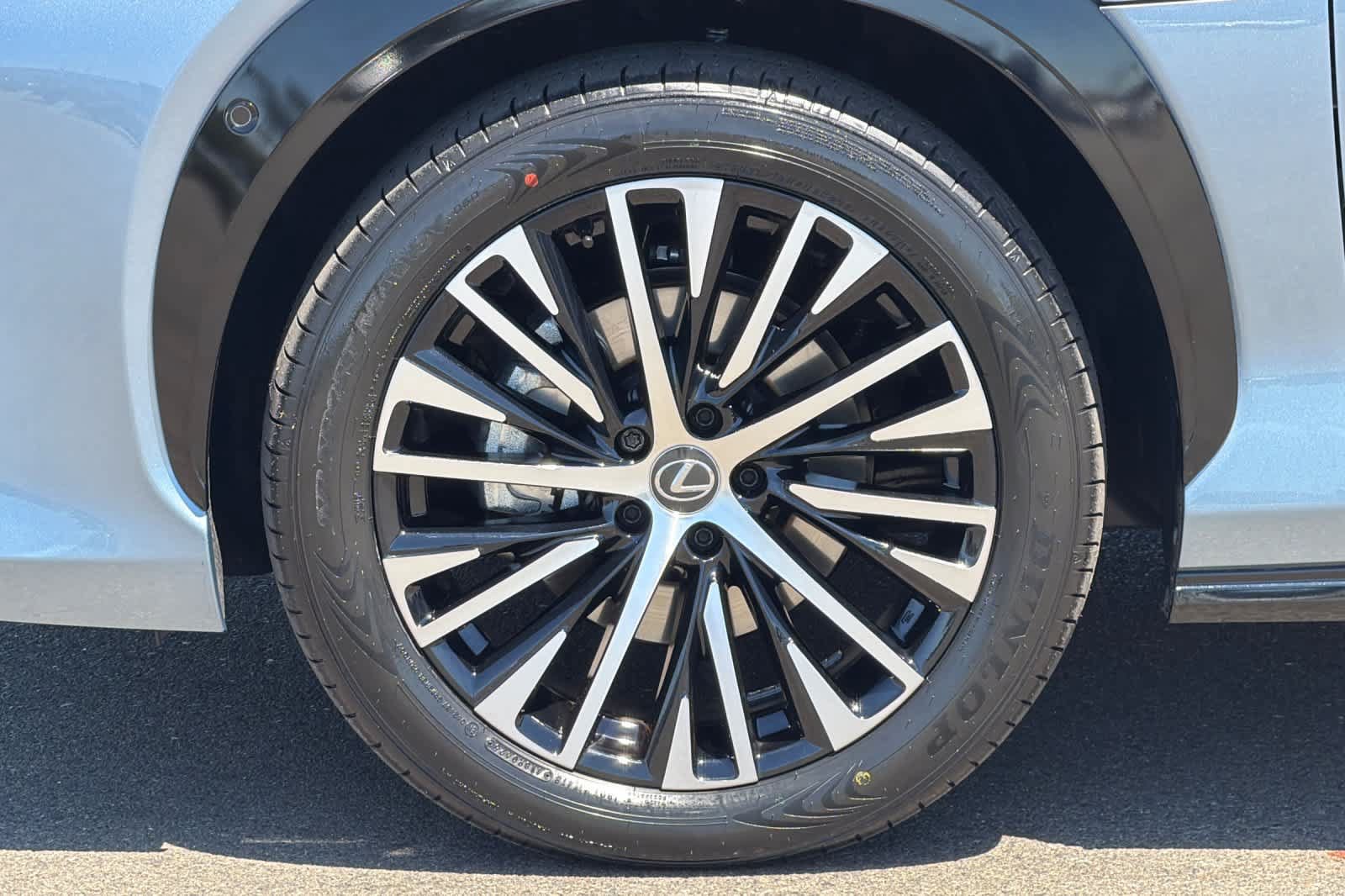 Certified 2024 Lexus RZ 300e Premium w/ Technology Package FWD image 31