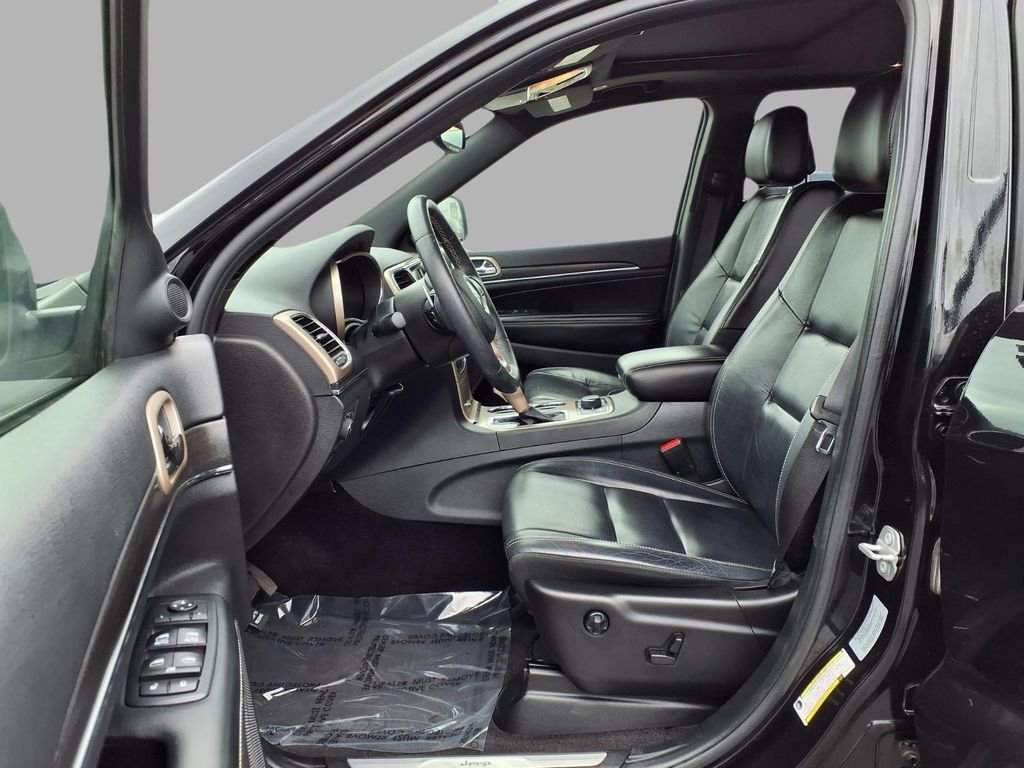 Used 2017 Jeep Grand Cherokee Limited image 22