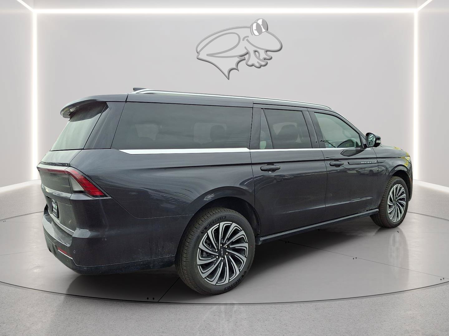 New 2025 Lincoln Navigator L Black Label AWD/4WD image 3