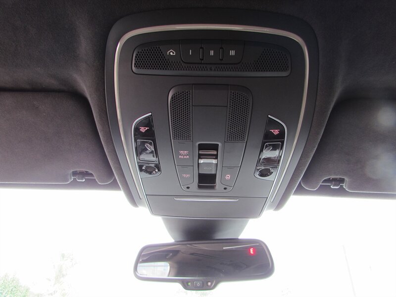 Used 2013 Audi A8 3.0T w/ Driver Assistance Pkg AWD/4WD image 20
