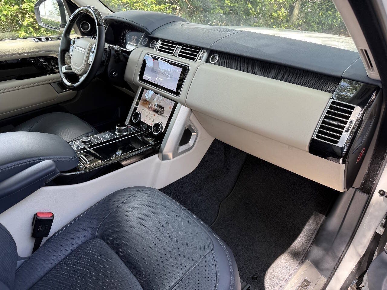 Used 2018 Land Rover Range Rover Supercharged AWD/4WD image 18