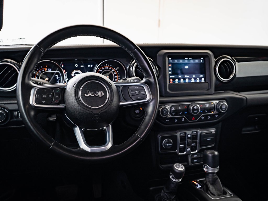 Used 2020 Jeep Wrangler Unlimited Sahara image 4