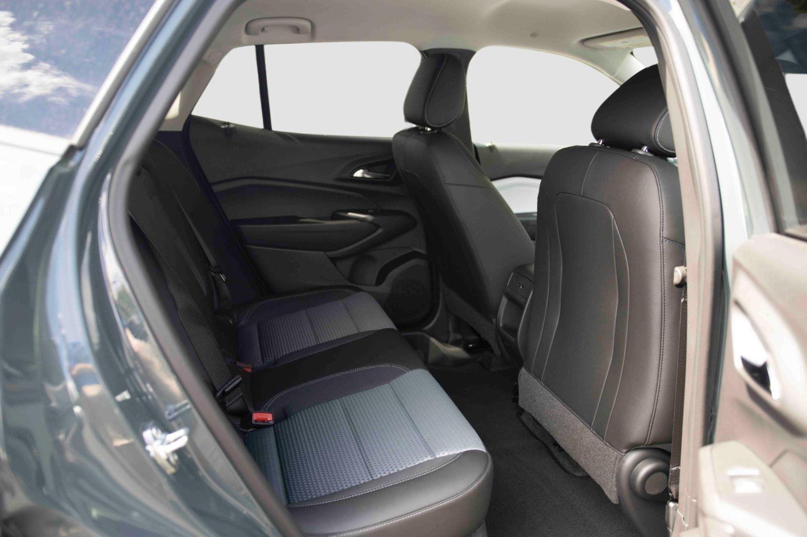 New 2026 Chevrolet Trax LS w/ LS Convenience Package FWD image 22