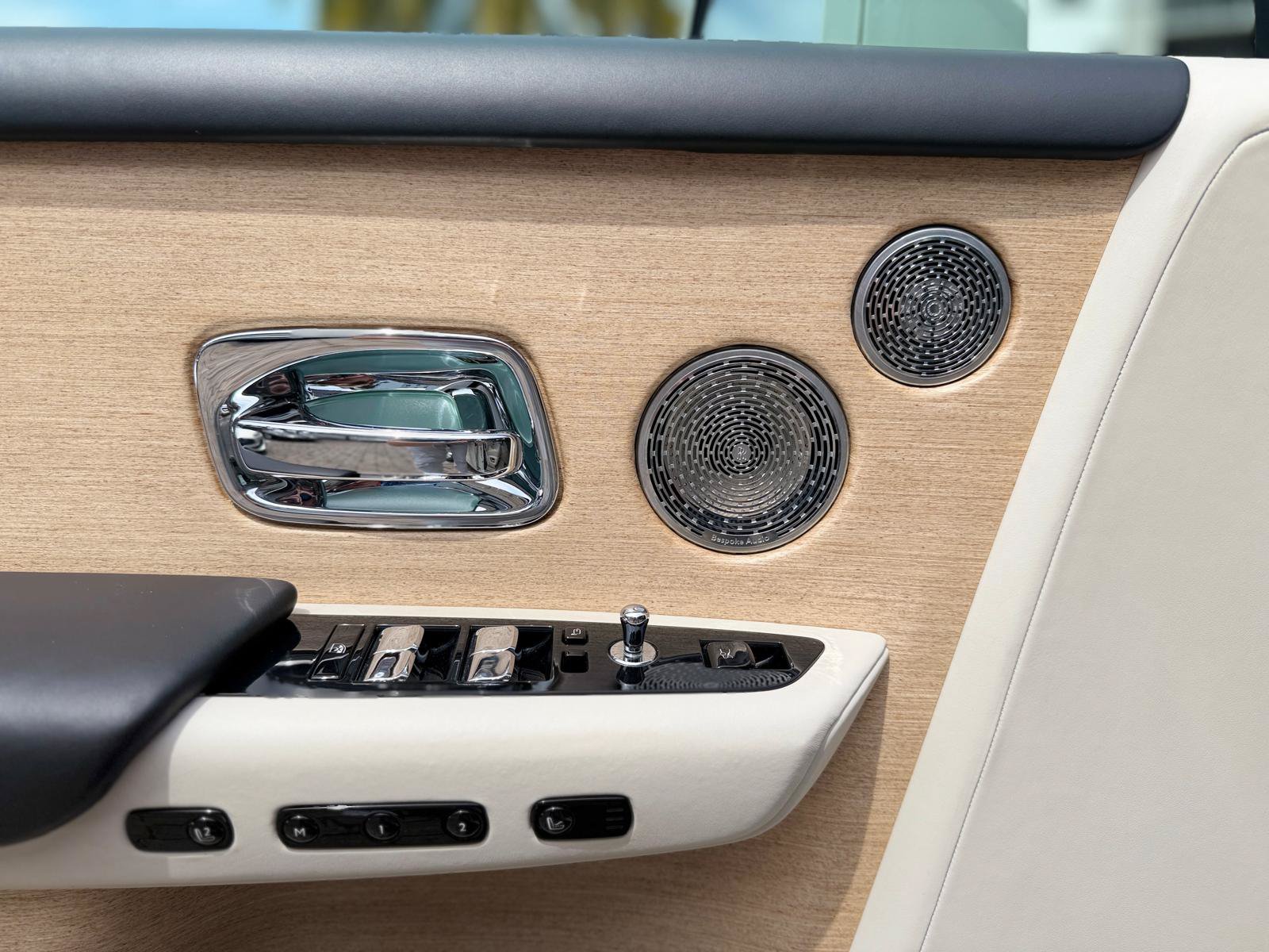 Used 2019 Rolls-Royce Phantom Sedan RWD image 30