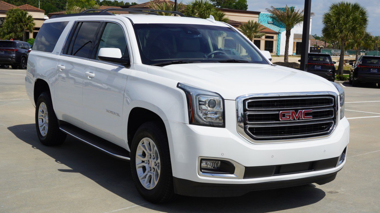 Used 2018 GMC Yukon XL SLT image 3
