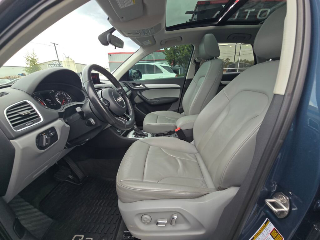 Used 2017 Audi Q3 2.0T Premium image 16