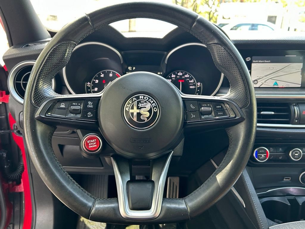 Used 2022 Alfa Romeo Stelvio Ti AWD/4WD image 17