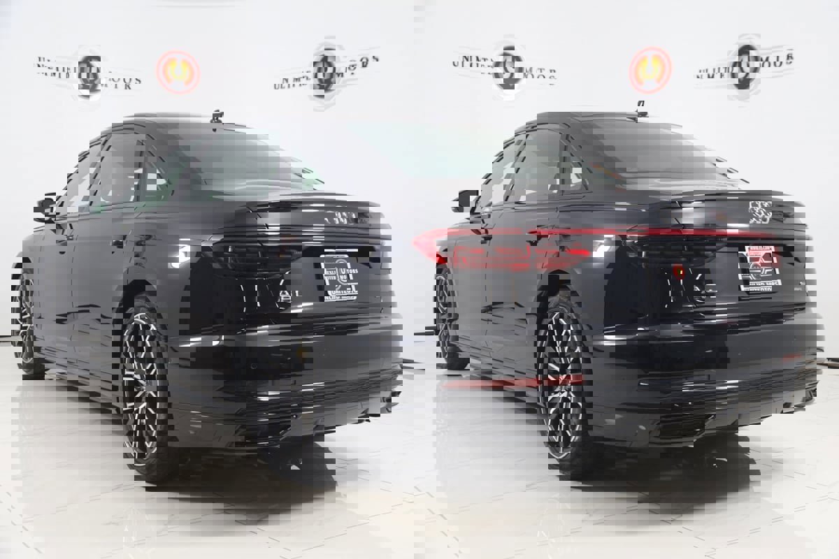 Used 2020 Audi A8 L 4.0T w/ Sport Plus Package image 4