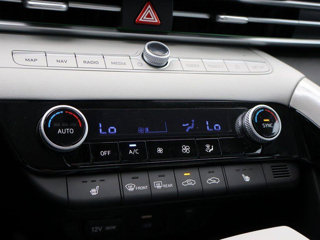 New 2026 Hyundai Elantra Limited image 38