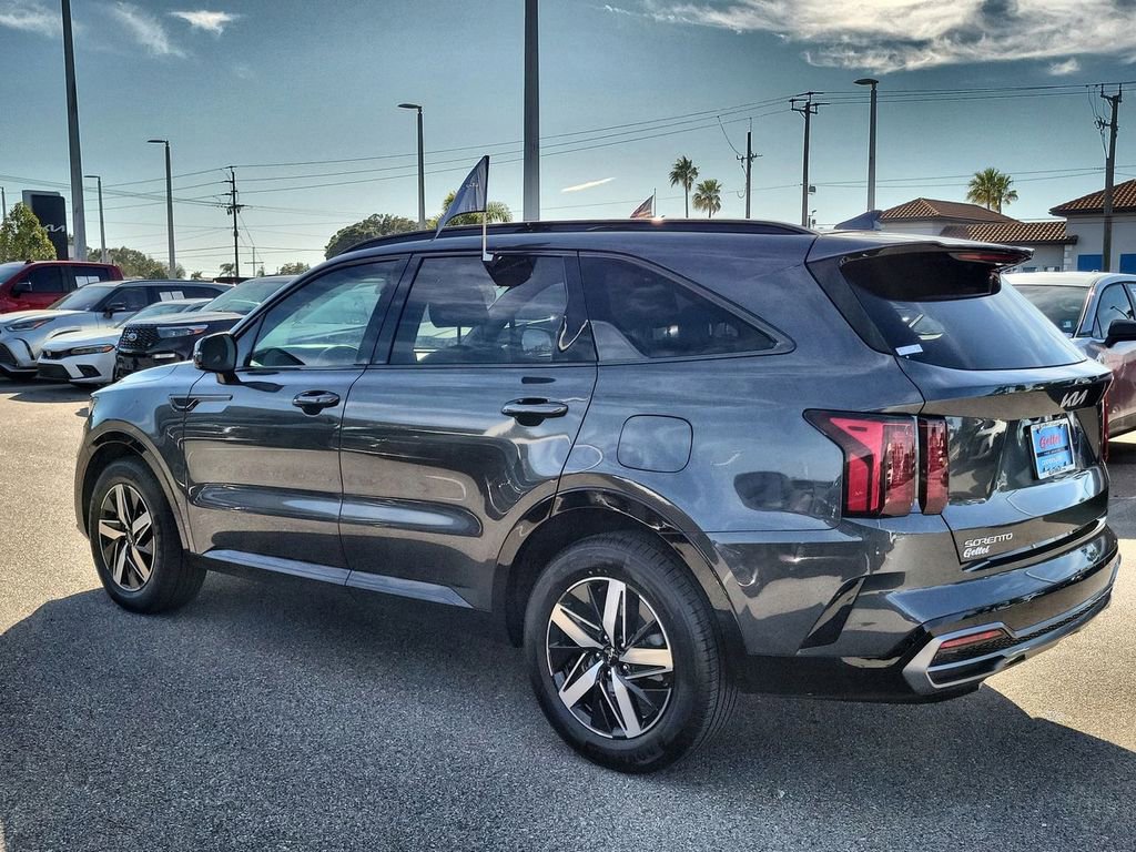 Used 2023 Kia Sorento S w/ Panoramic Sunroof Package image 7