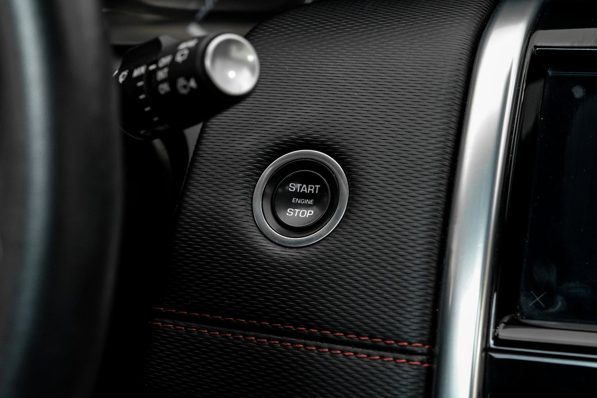 Used 2023 Land Rover Discovery Sport S R-Dynamic image 25