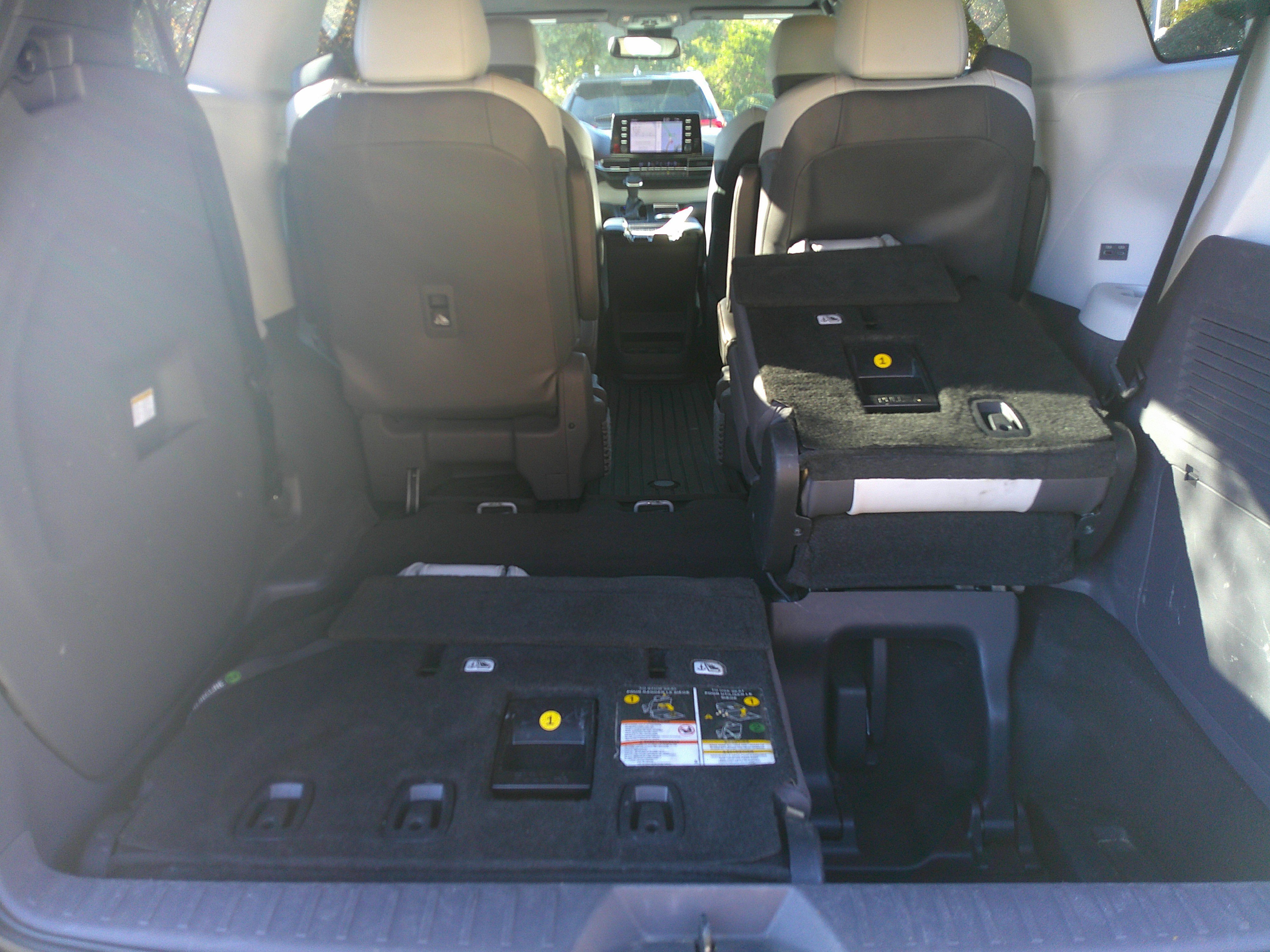 Used 2021 Toyota Sienna XSE image 34