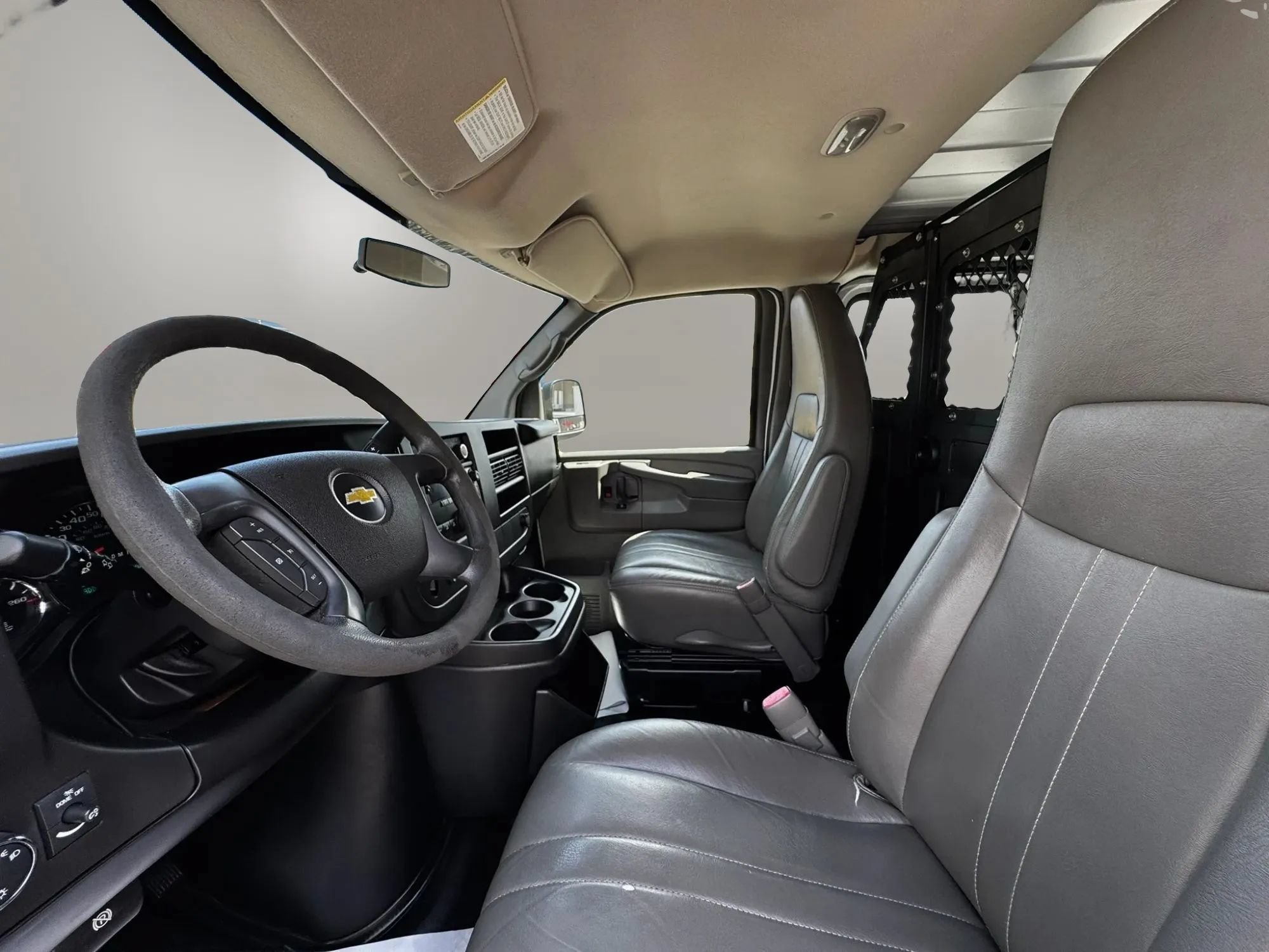 Used 2012 Chevrolet Express 2500 Extended RWD image 14