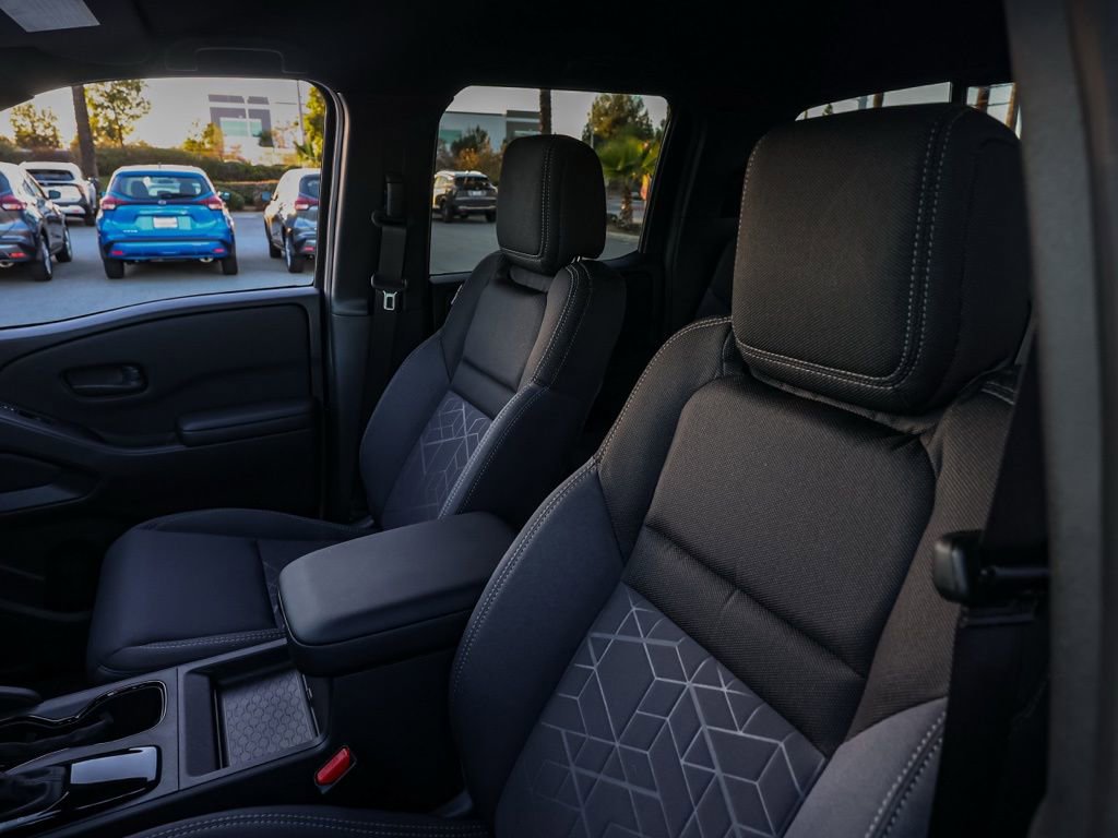 New 2026 Nissan Frontier SV w/ Tow Package image 15