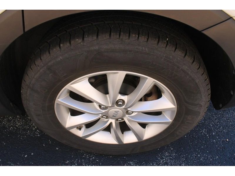 Used 2016 Kia Sorento LX AWD/4WD image 8