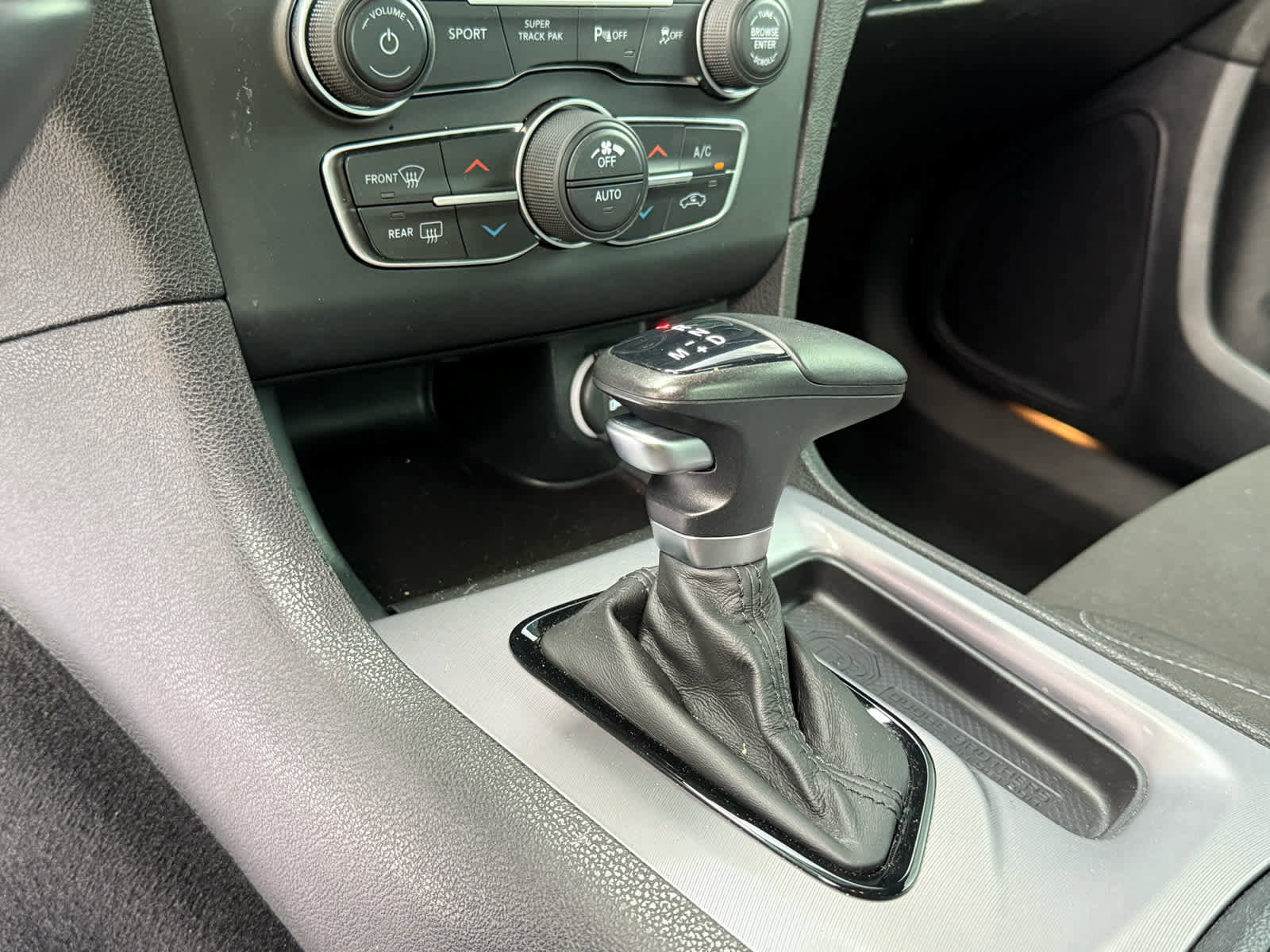 Used 2023 Dodge Charger R/T w/ Blacktop Package image 33