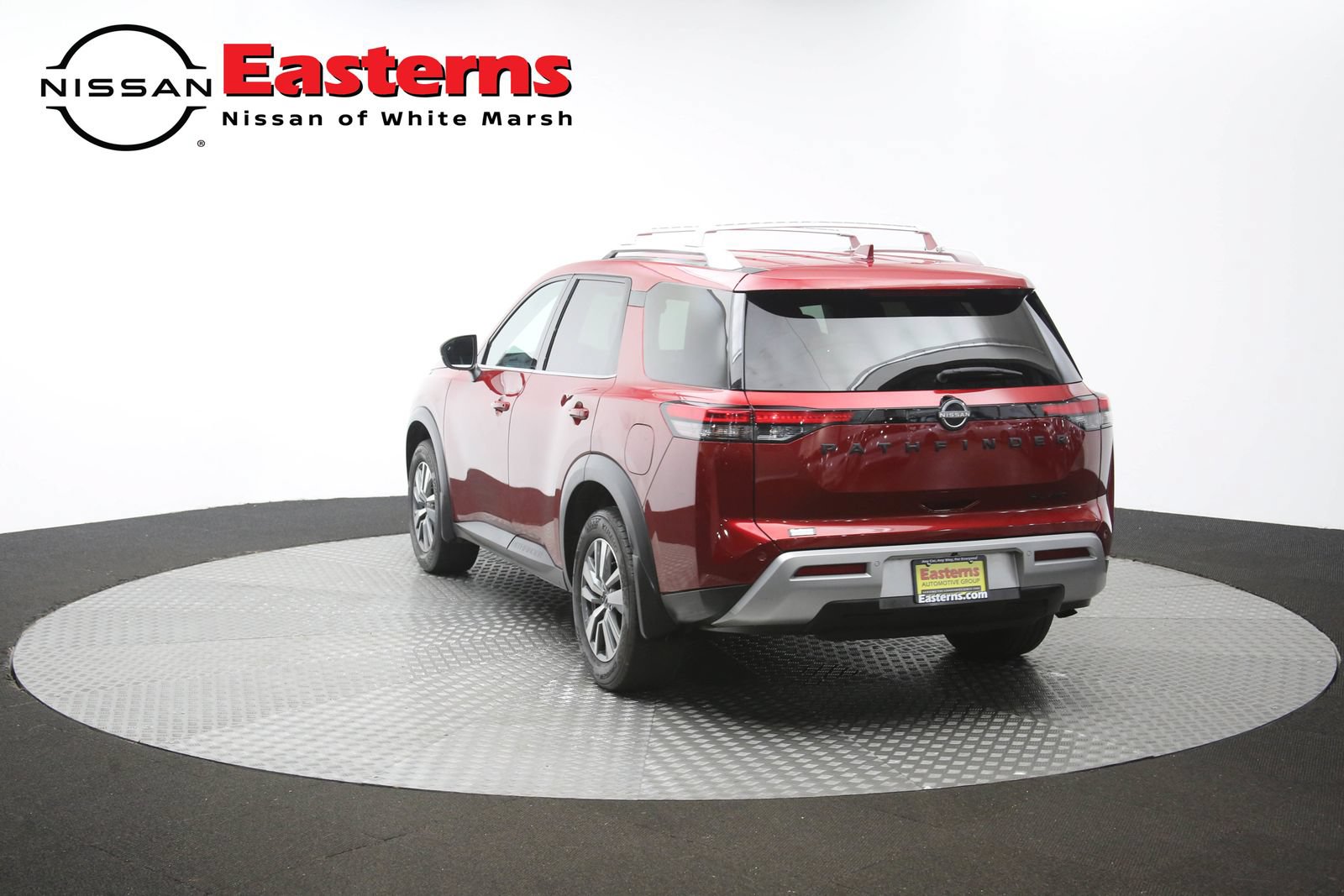 Used 2023 Nissan Pathfinder SL w/ Lighting Package (N92) AWD/4WD image 61