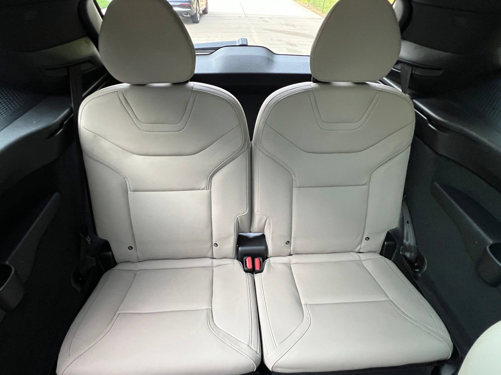 Used 2025 Volvo EX90 Plus AWD/4WD image 22