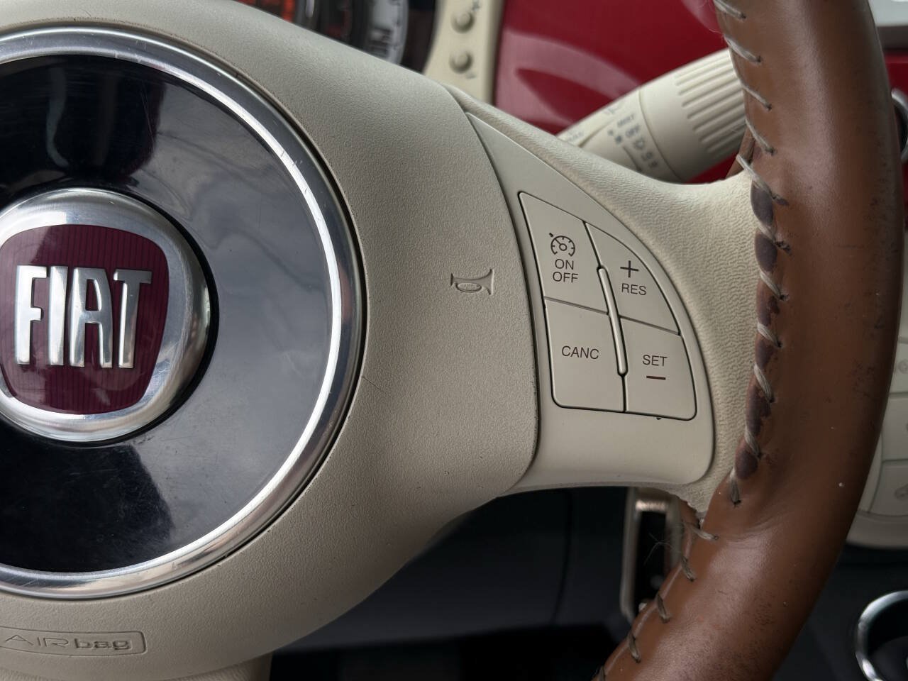 Used 2012 FIAT 500 Lounge w/ Luxury Leather Pkg FWD image 18