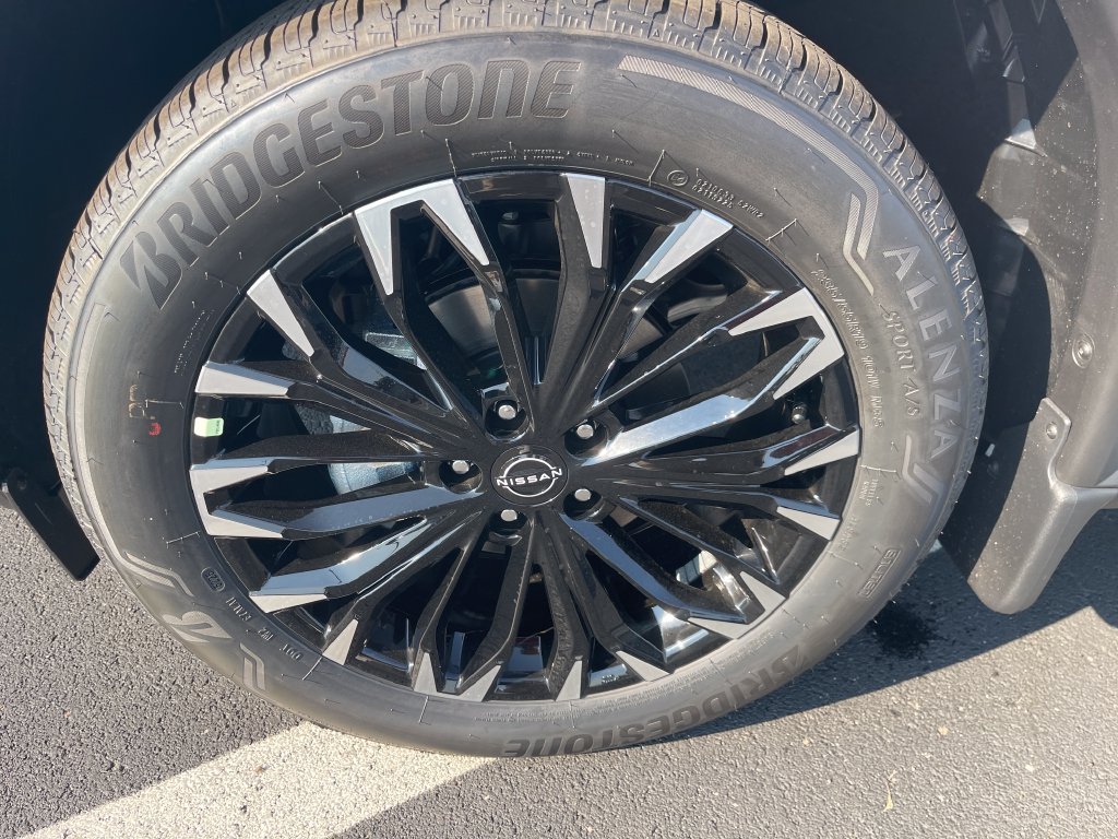 New 2026 Nissan Rogue Dark Armor AWD/4WD image 10