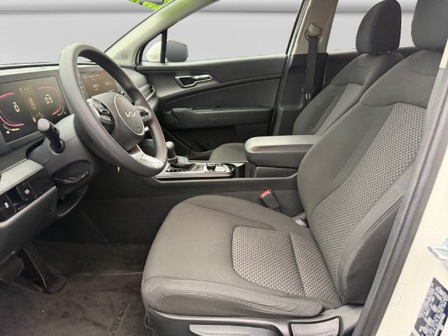 Certified 2024 Kia Sportage LX AWD/4WD image 13