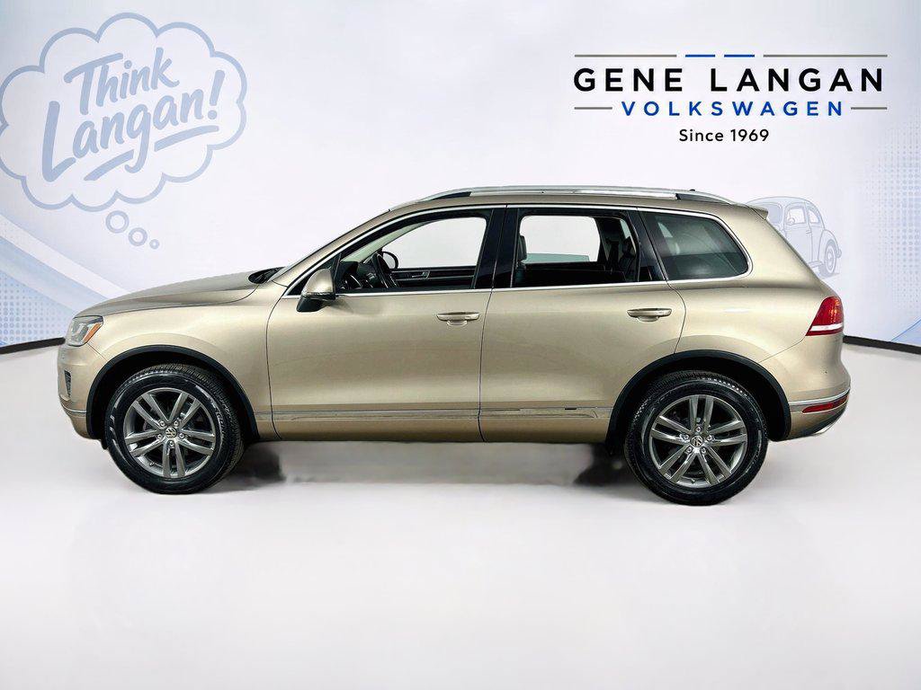 Used 2016 Volkswagen Touareg TDI AWD/4WD image 8