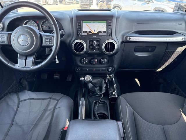 Used 2017 Jeep Wrangler Unlimited Sahara w/ Connectivity Group image 3