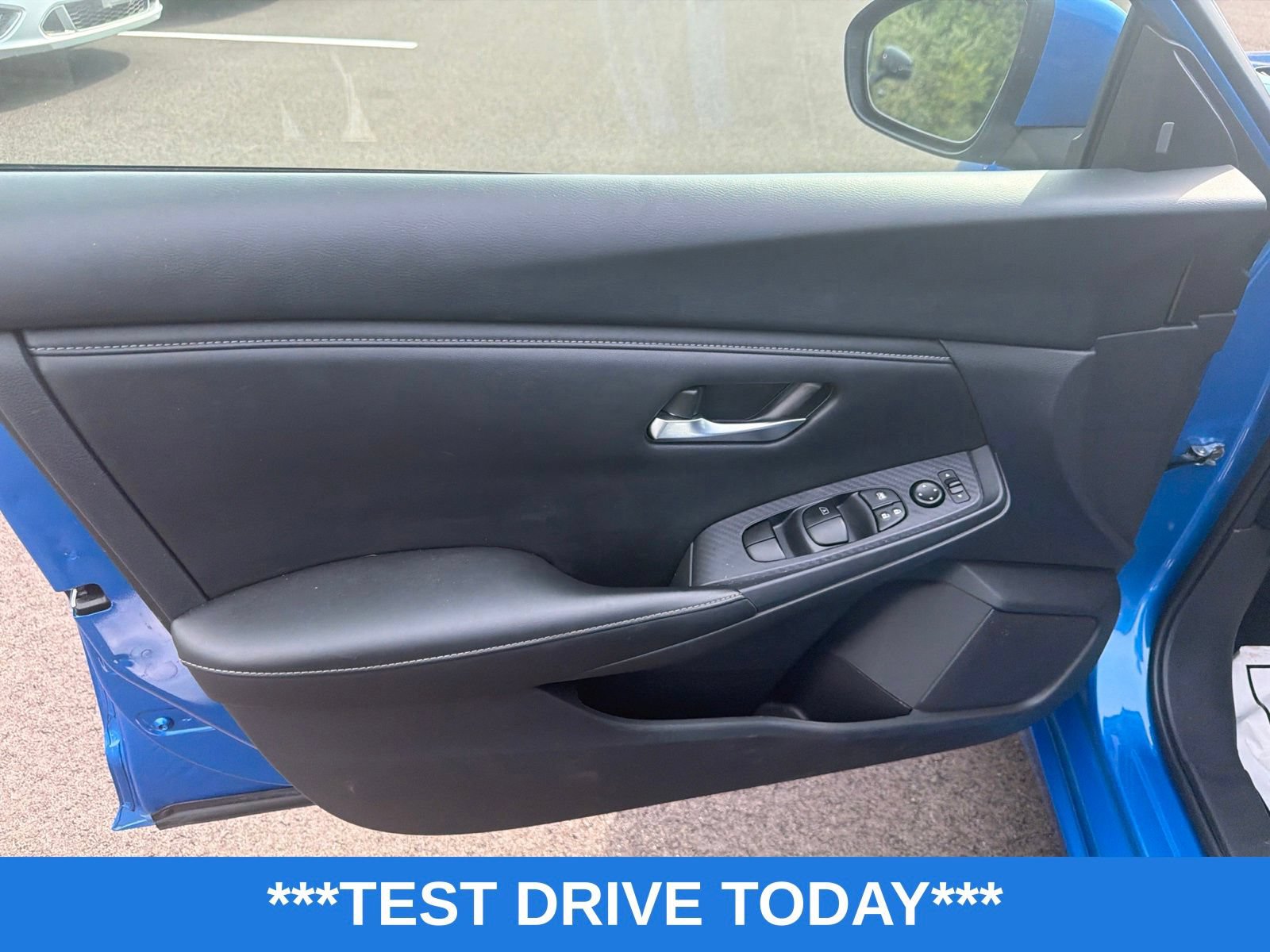 Used 2024 Nissan Sentra SV FWD image 12