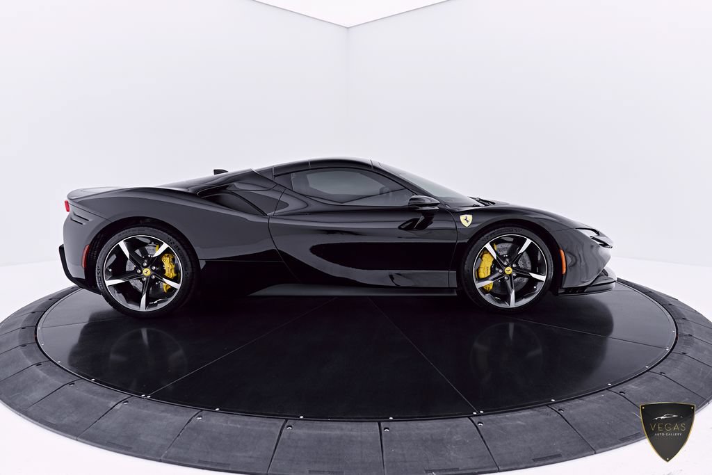 Used 2024 Ferrari SF90 Spider AWD/4WD image 17