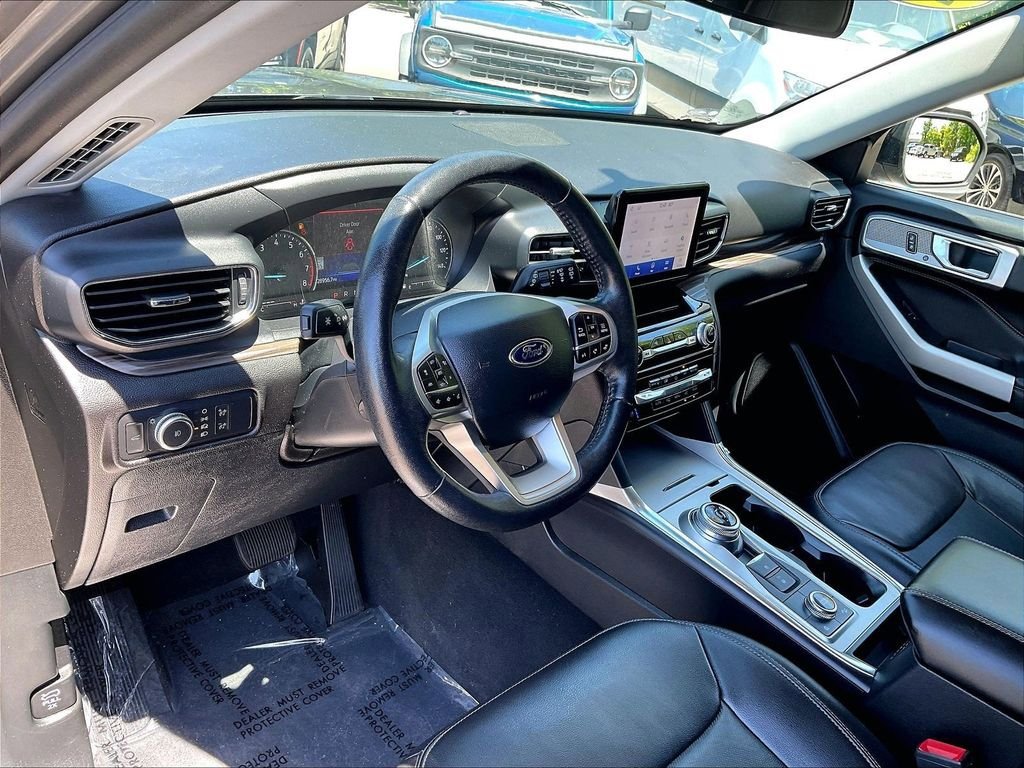 Used 2022 Ford Explorer Limited w/ Class IV Trailer Tow Package AWD/4WD image 8