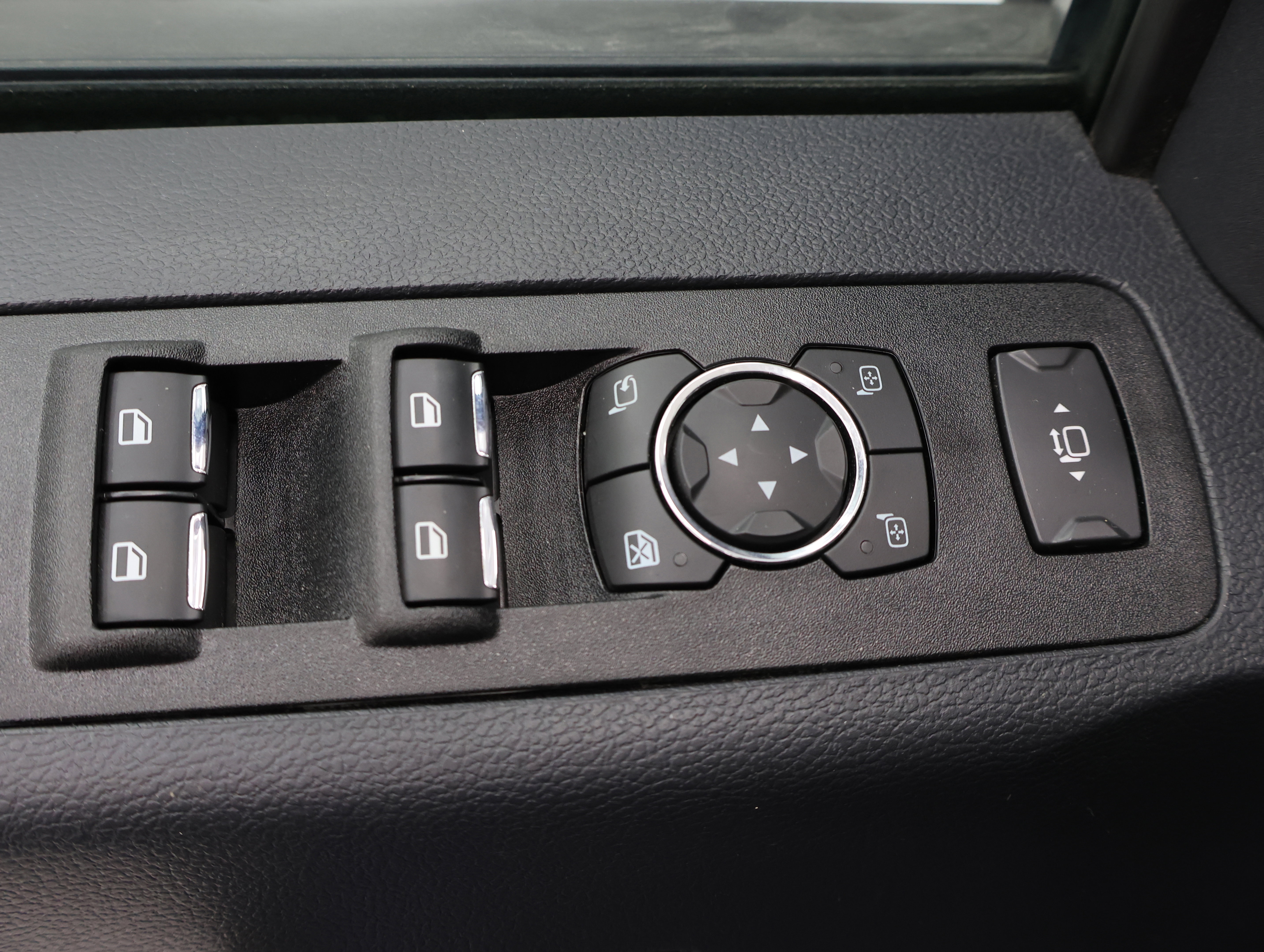 Used 2022 Ford F250 Lariat w/ Tremor Off-Road Package image 48