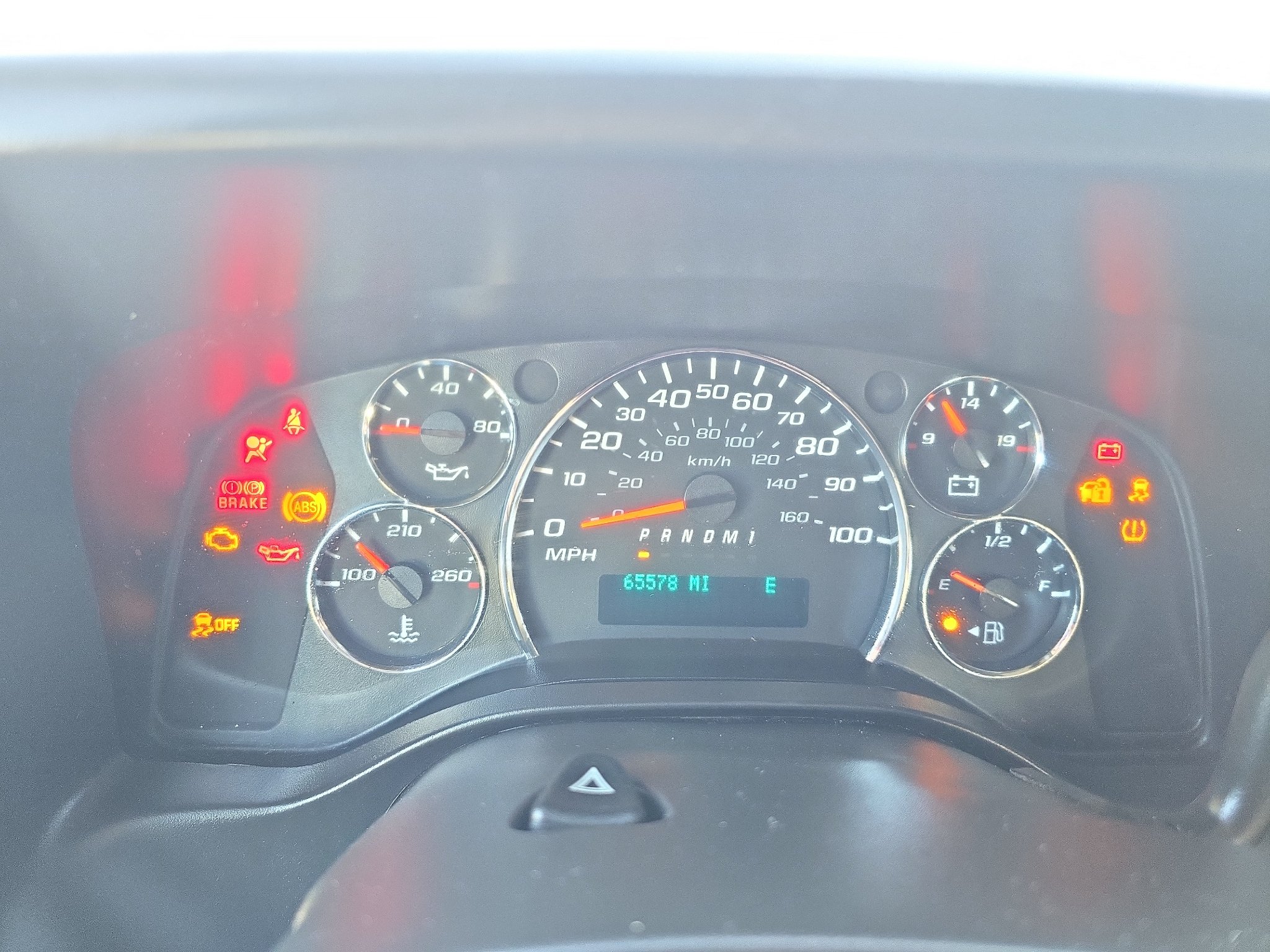 Used 2018 Chevrolet Express 2500 w/ Driver Convenience Package RWD image 30
