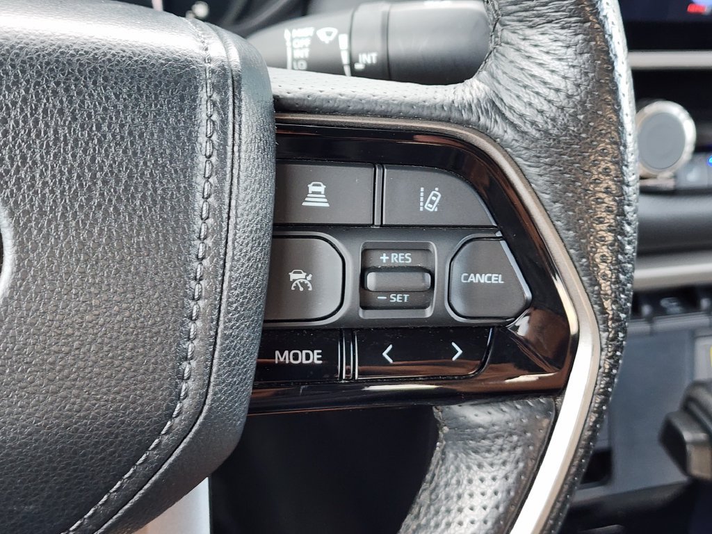 Used 2023 Toyota Tundra Limited w/ TRD Off-Road Package AWD/4WD image 32