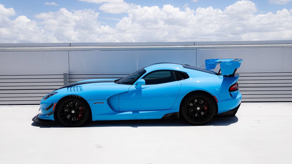 Used 2017 Dodge Viper GTC w/ ACR Package RWD image 3