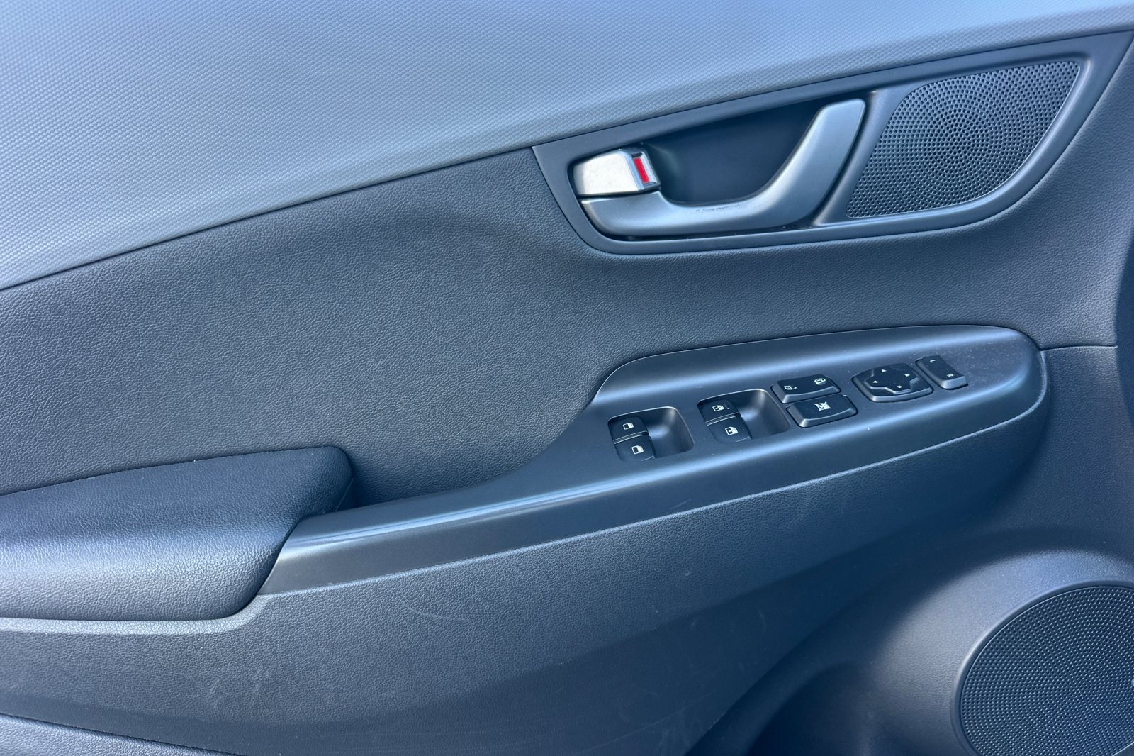 Used 2019 Hyundai Kona Ultimate AWD/4WD image 11