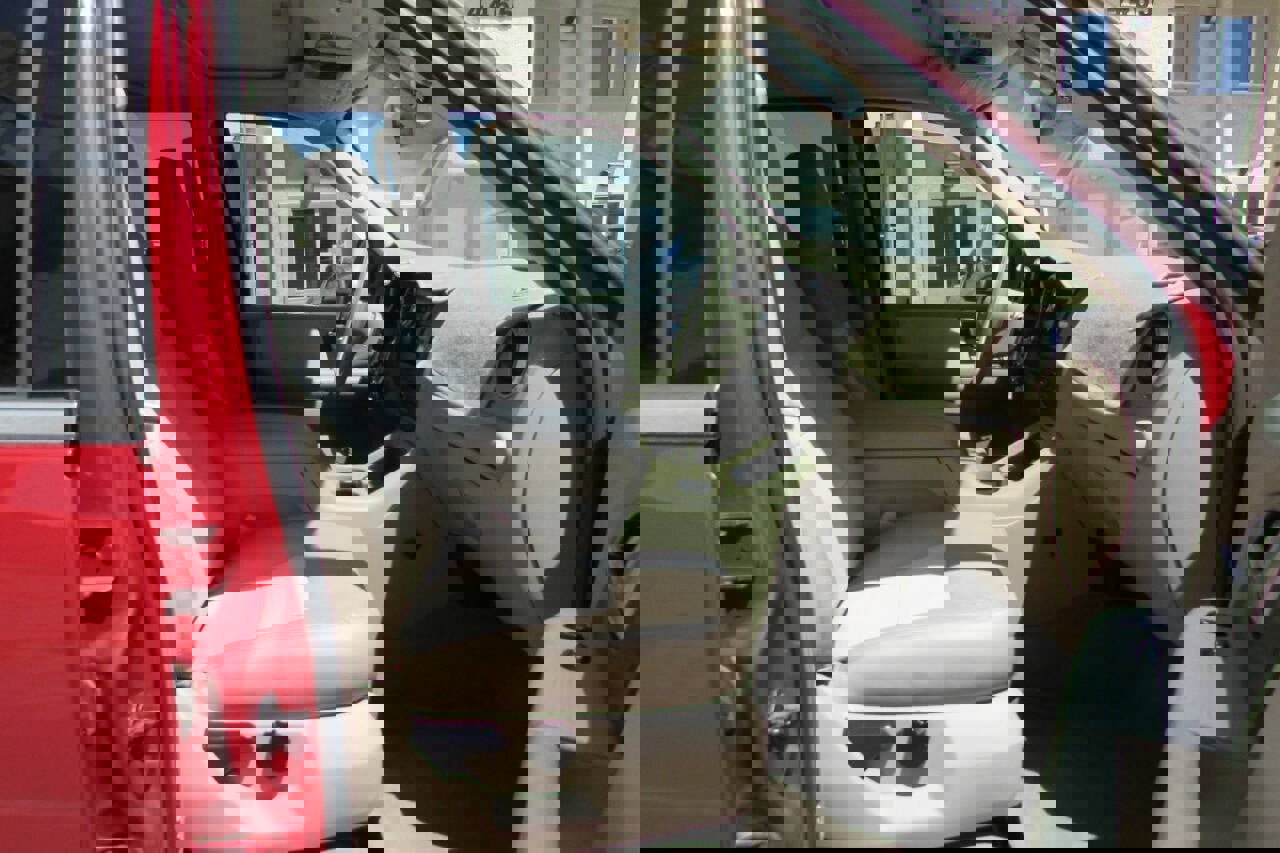 Used 2003 Ford Expedition Eddie Bauer image 29