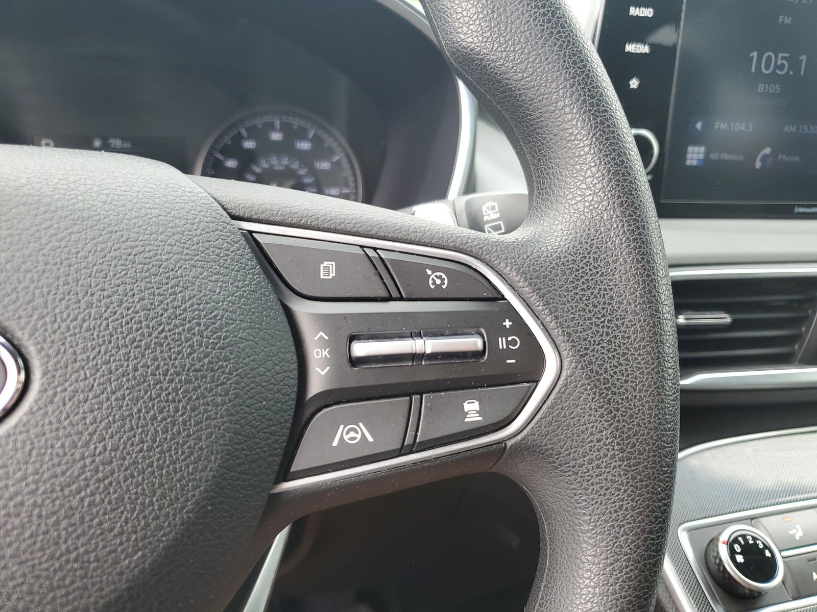 Used 2021 Hyundai Santa Fe SEL FWD image 23