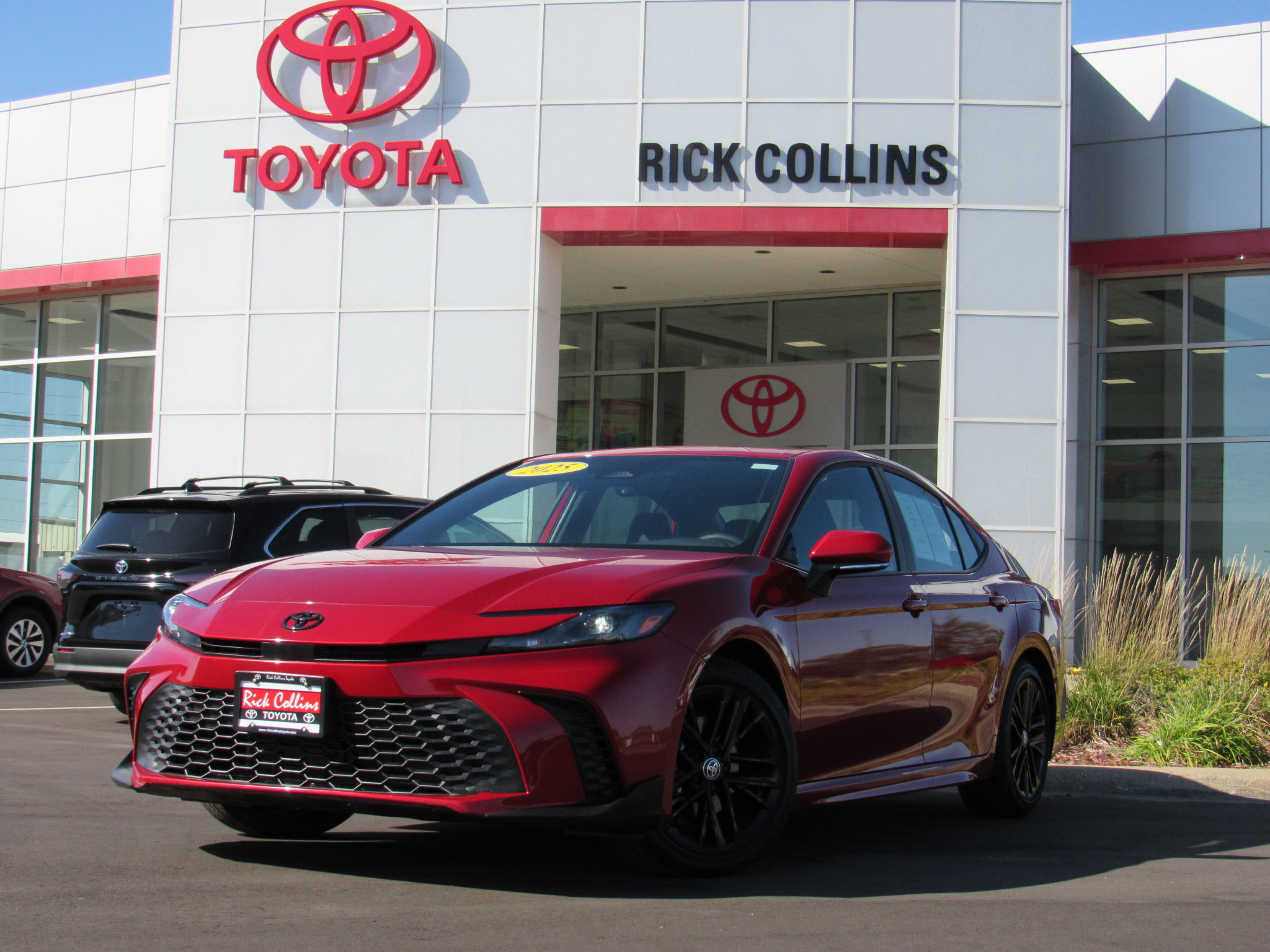 Used 2025 Toyota Camry SE