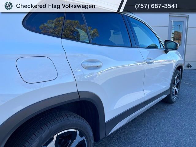 New 2026 Volkswagen Tiguan SE image 7