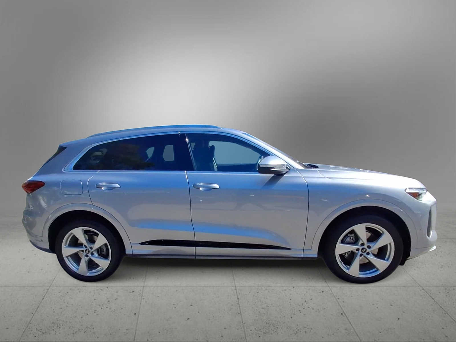 Used 2025 Audi Q5 Prestige AWD/4WD image 9