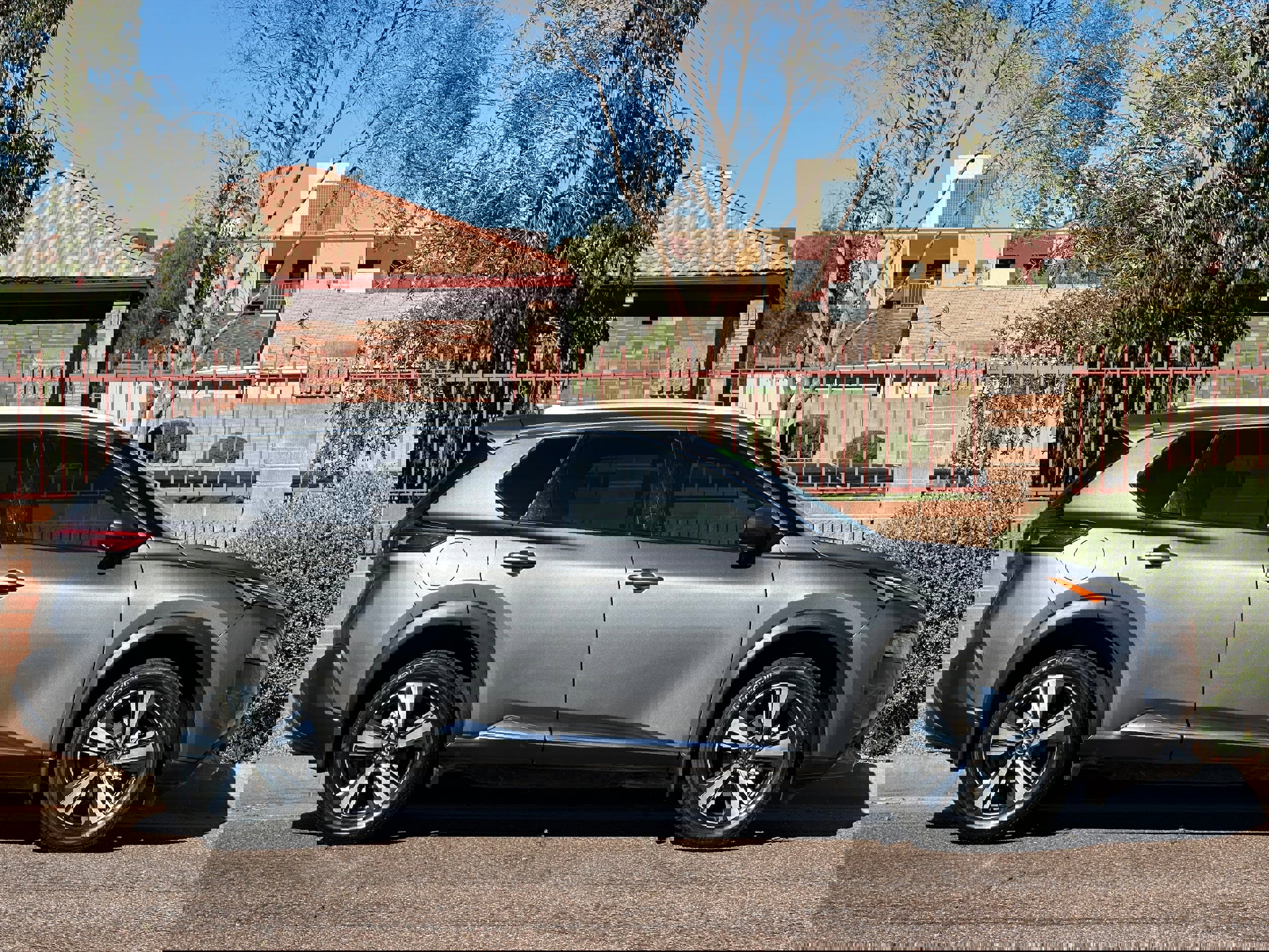 Used 2022 Nissan Rogue SL FWD image 9