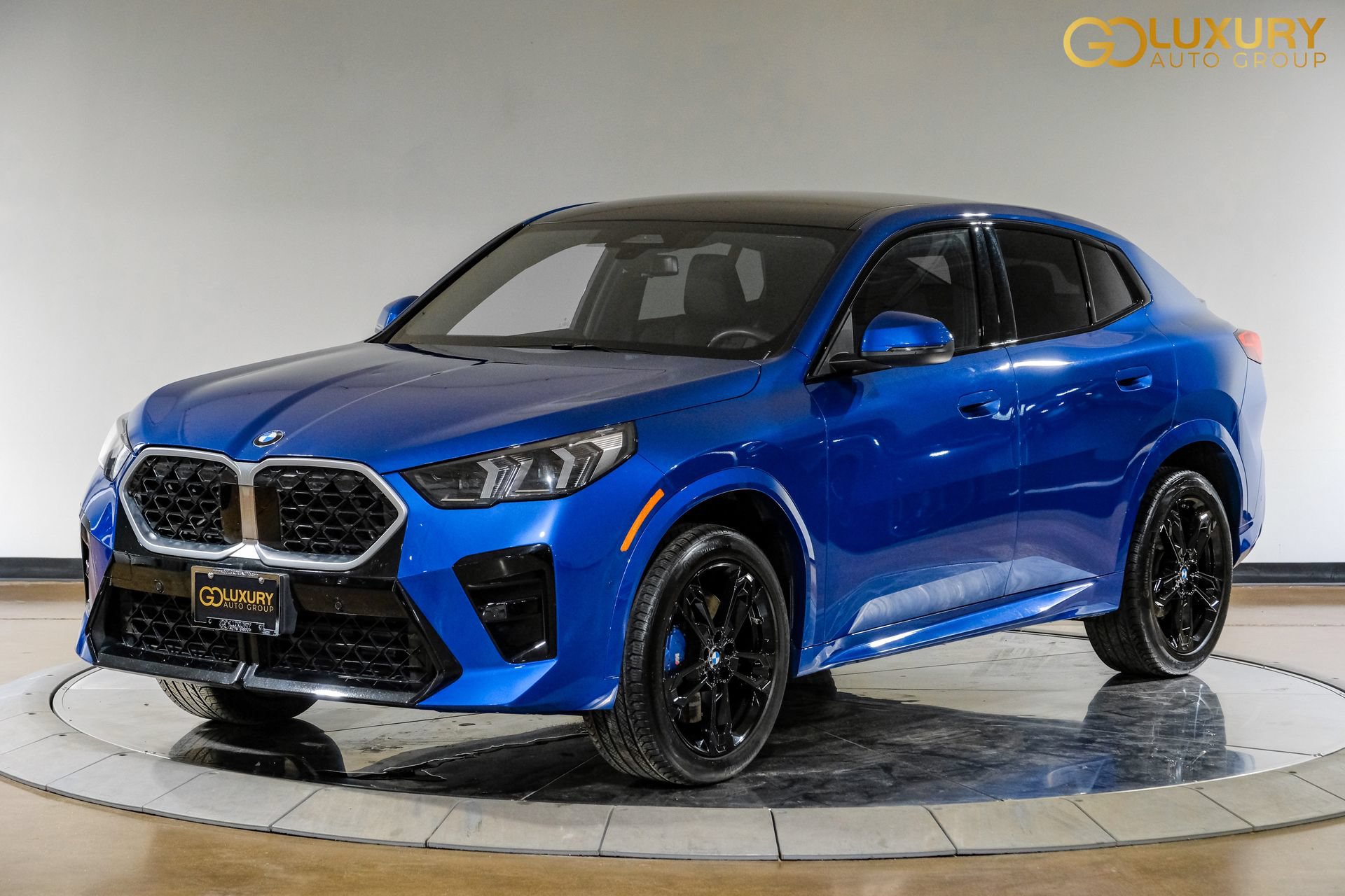 Used 2025 BMW X2 xDrive28i AWD/4WD image 8