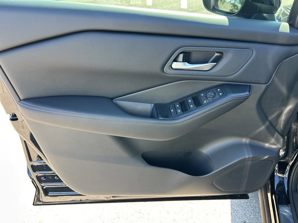 New 2026 Nissan Rogue SV w/ Cold Weather Package image 18