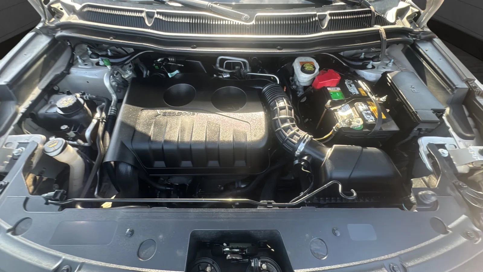 Used 2018 Ford Explorer XLT w/ Equipment Group 202A FWD image 20