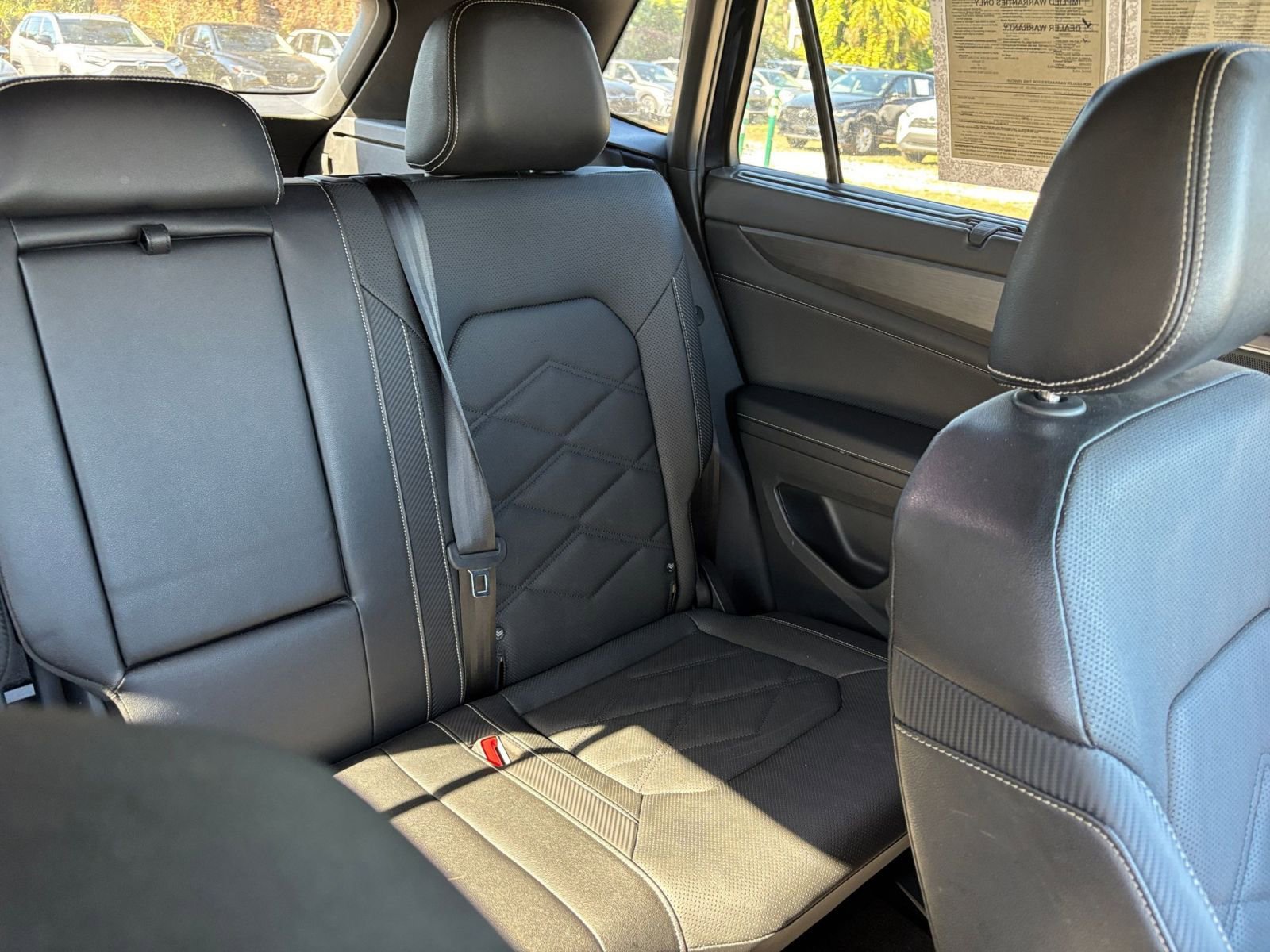 Used 2025 Volkswagen Atlas Cross Sport SE image 38